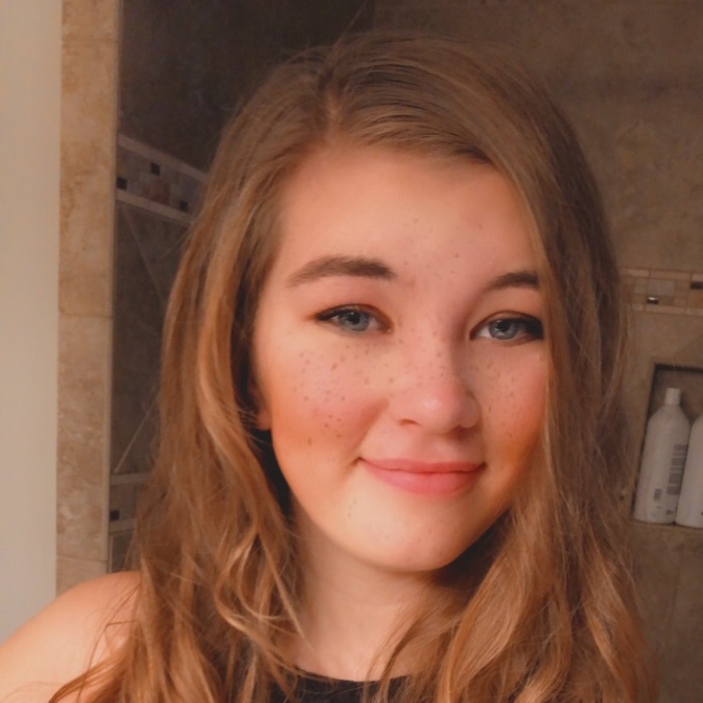 Meet your Posher, Lydia